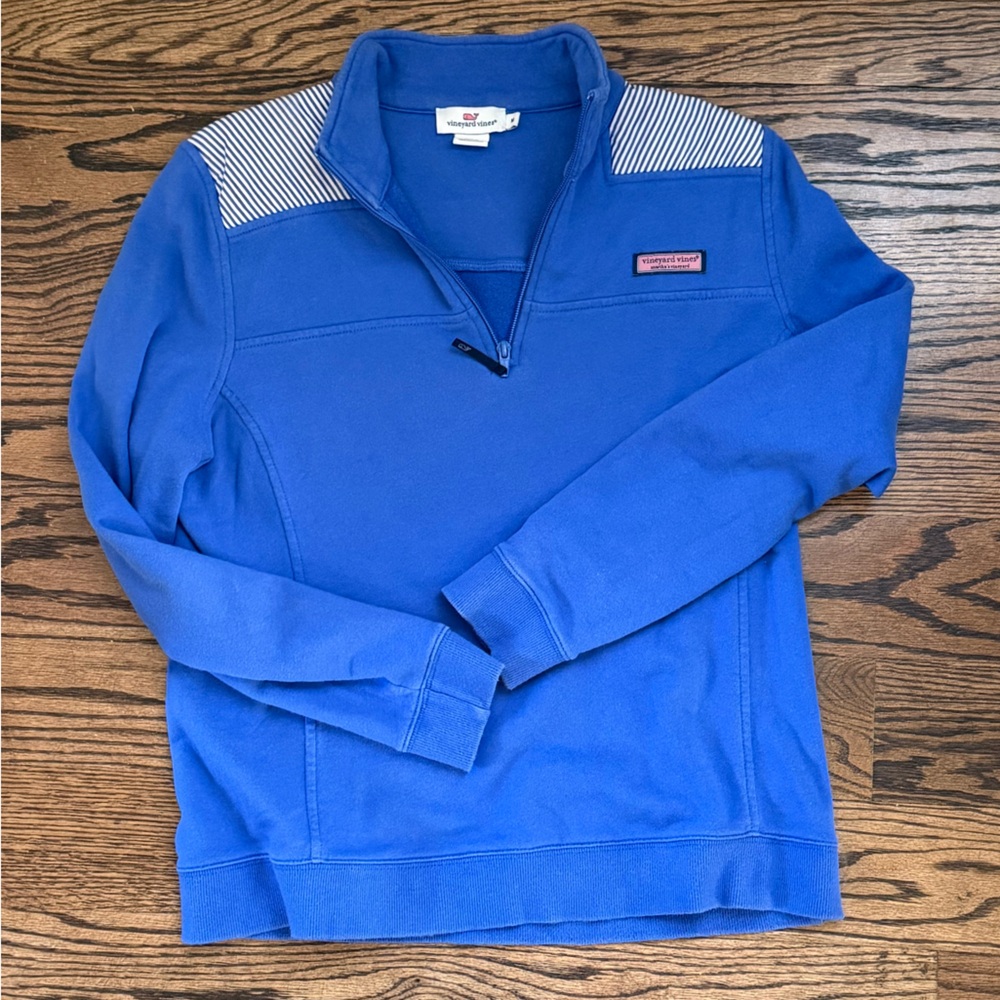Vineyard Vines women’s pullover size medium